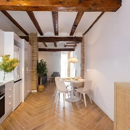 Beautiful Restored House With Terrace Valencia Exterior foto