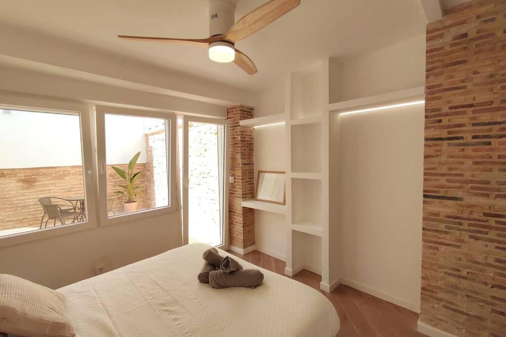 Beautiful Restored House With Terrace Apartament