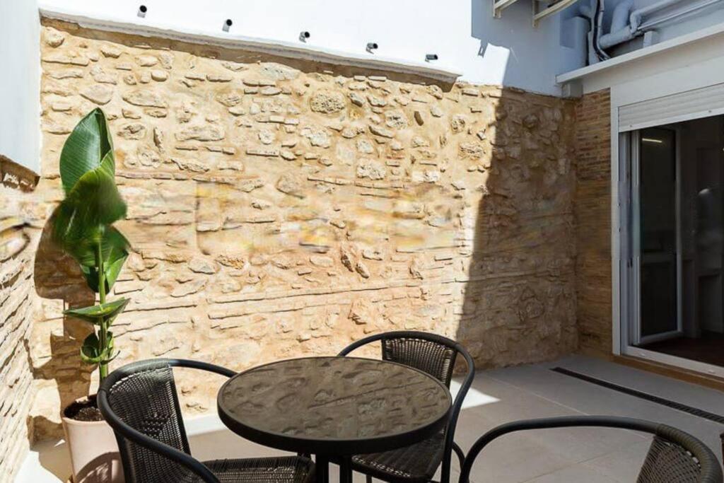 Beautiful Restored House With Terrace * Valence